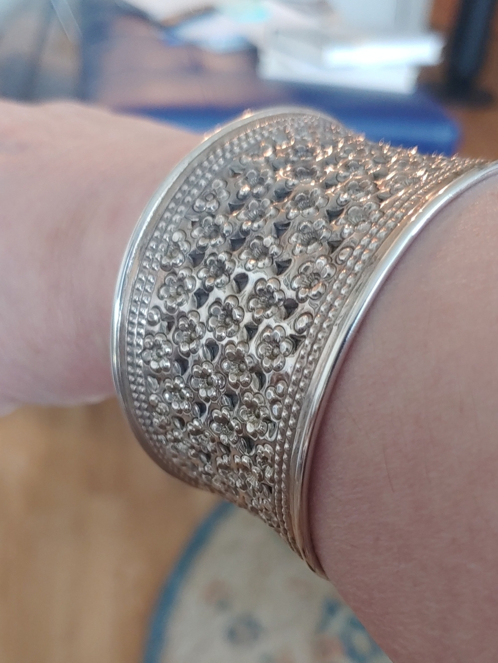 Vintage Wide 925 Filigree Cuff Bracelet - Picture 4 of 4
